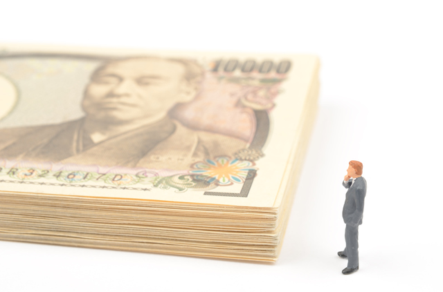 2015年版経理財務の年収データを発表！平均年収は562万円という結果に